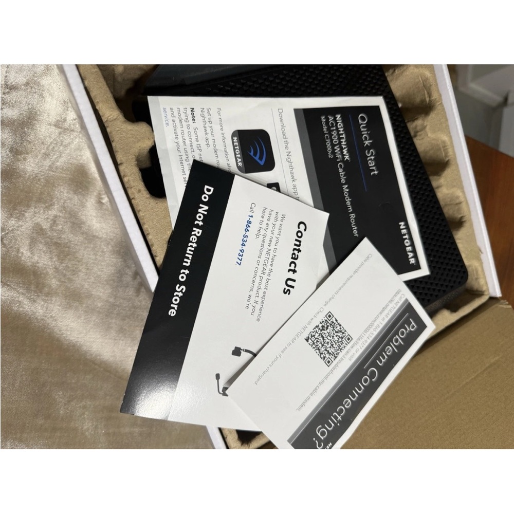 Netgear Nighthawk AC1900 Wifi Cable Modem & Router In One (C7000) great cond - Picture 7 of 10